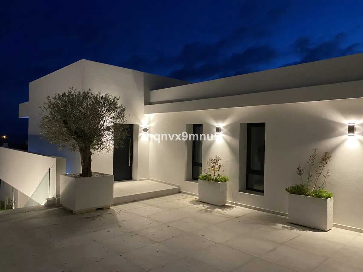 9052cbfb-1e7f-4fad-8e25-61e146595a77