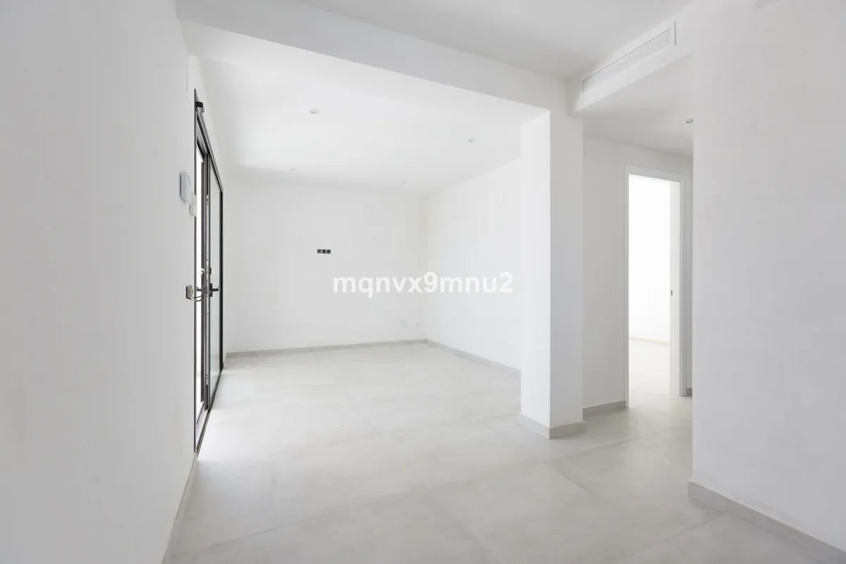 a5e803da-9a29-41b8-a691-cfcbcc974d2e