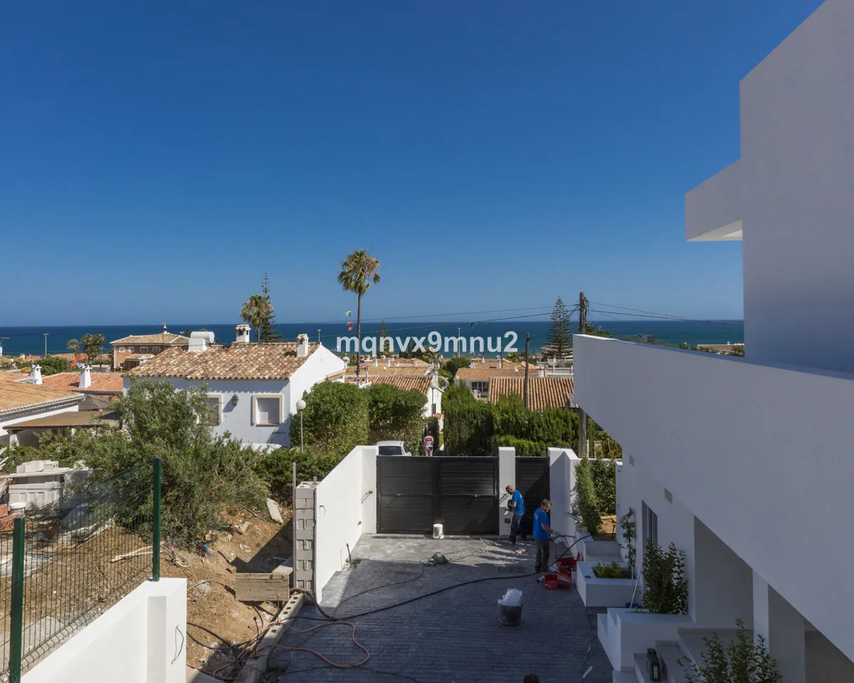 d9a778c1-80d3-4332-81f6-f986d357a478