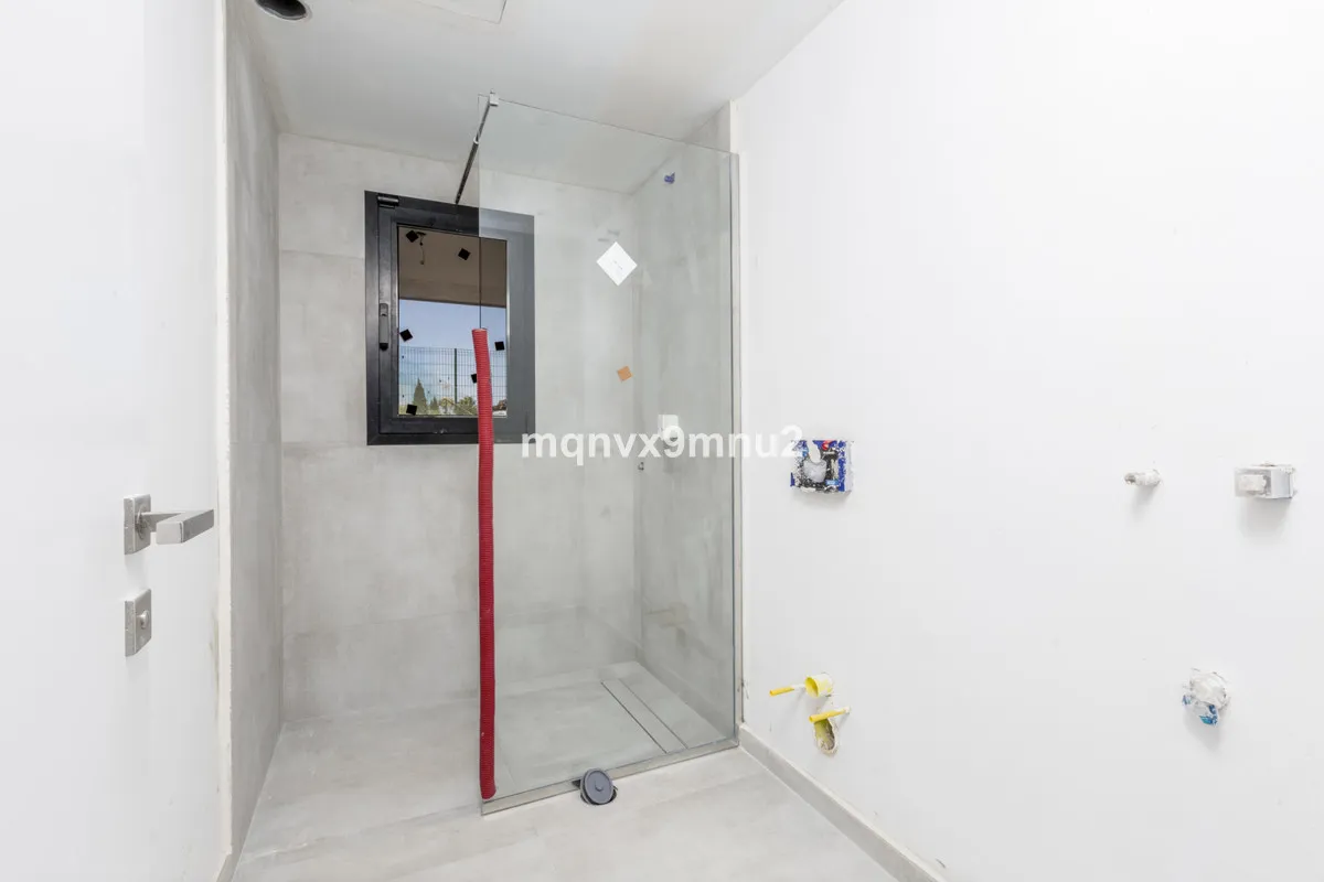 e8c96f6c-6d75-4e0c-91e1-0853bdf0a0c4