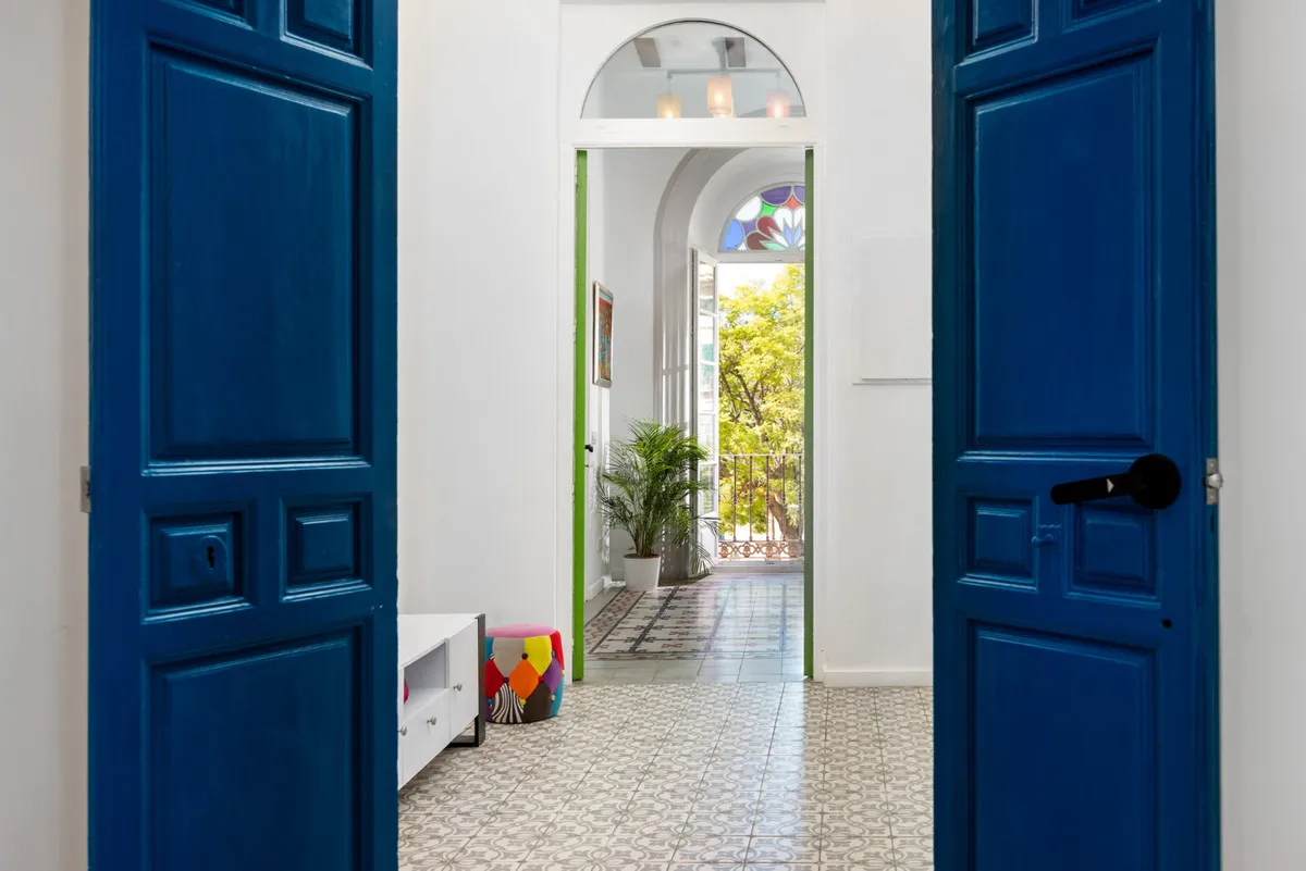 00ae583f-7c17-42f0-ad2e-910bf657d8c5