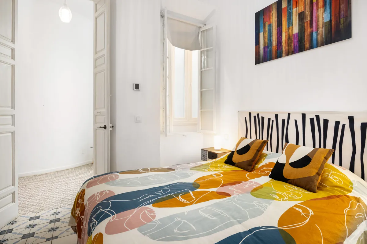 01cc8dbb-3b6b-4d03-872c-350687fe2aec