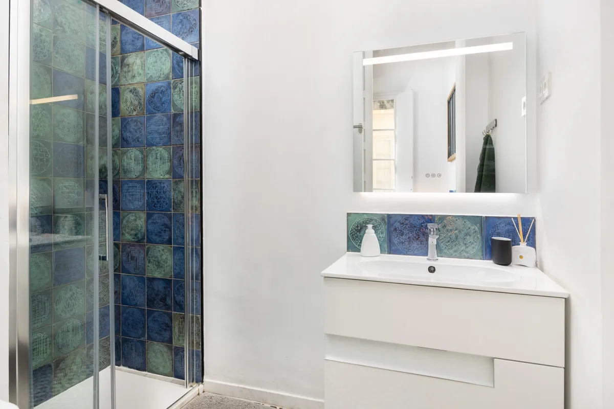 37e2e4f6-9846-4d3e-b8be-cd87f3f419a5