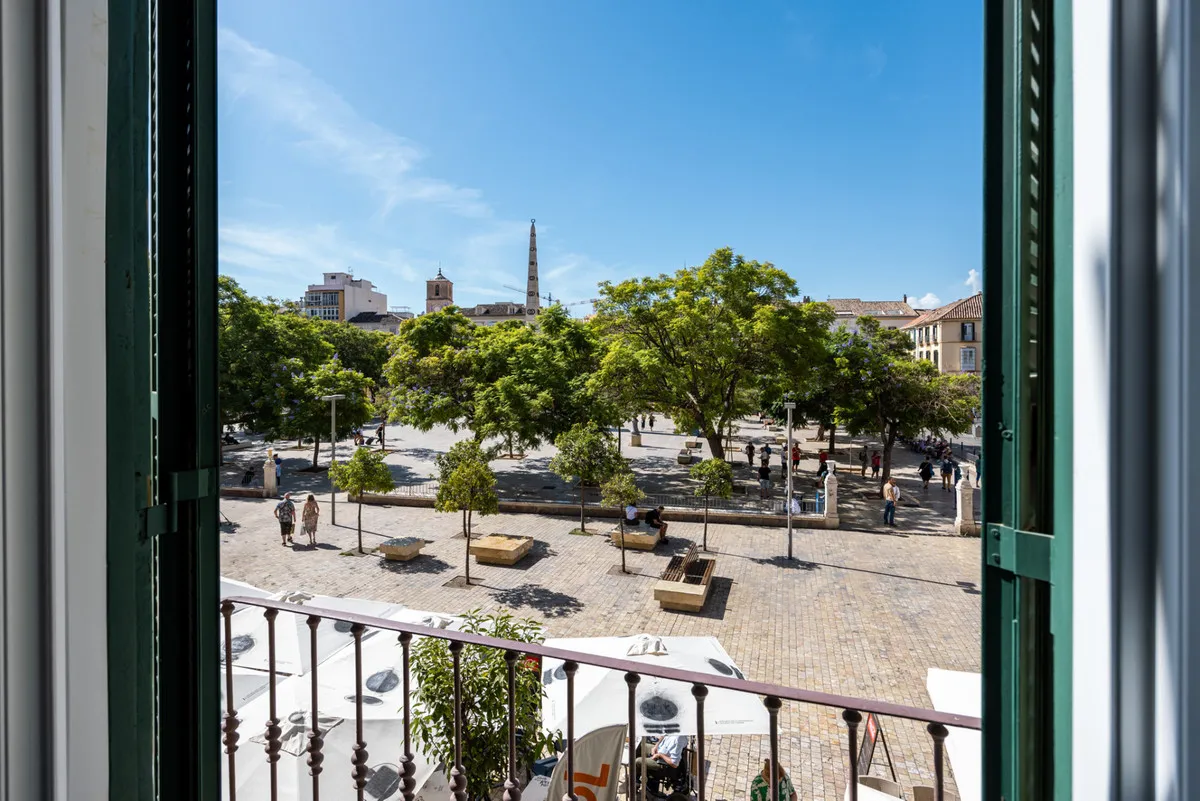 f5f4626d-b02a-4a38-bd30-60019e92cfc0