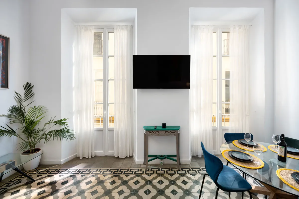 f6b25b75-2b7c-480d-8a01-ce718ff33a1e