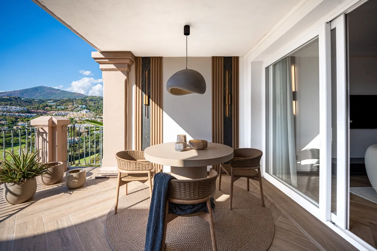 d5bdc750-d51c-453c-a54a-938206a77d95