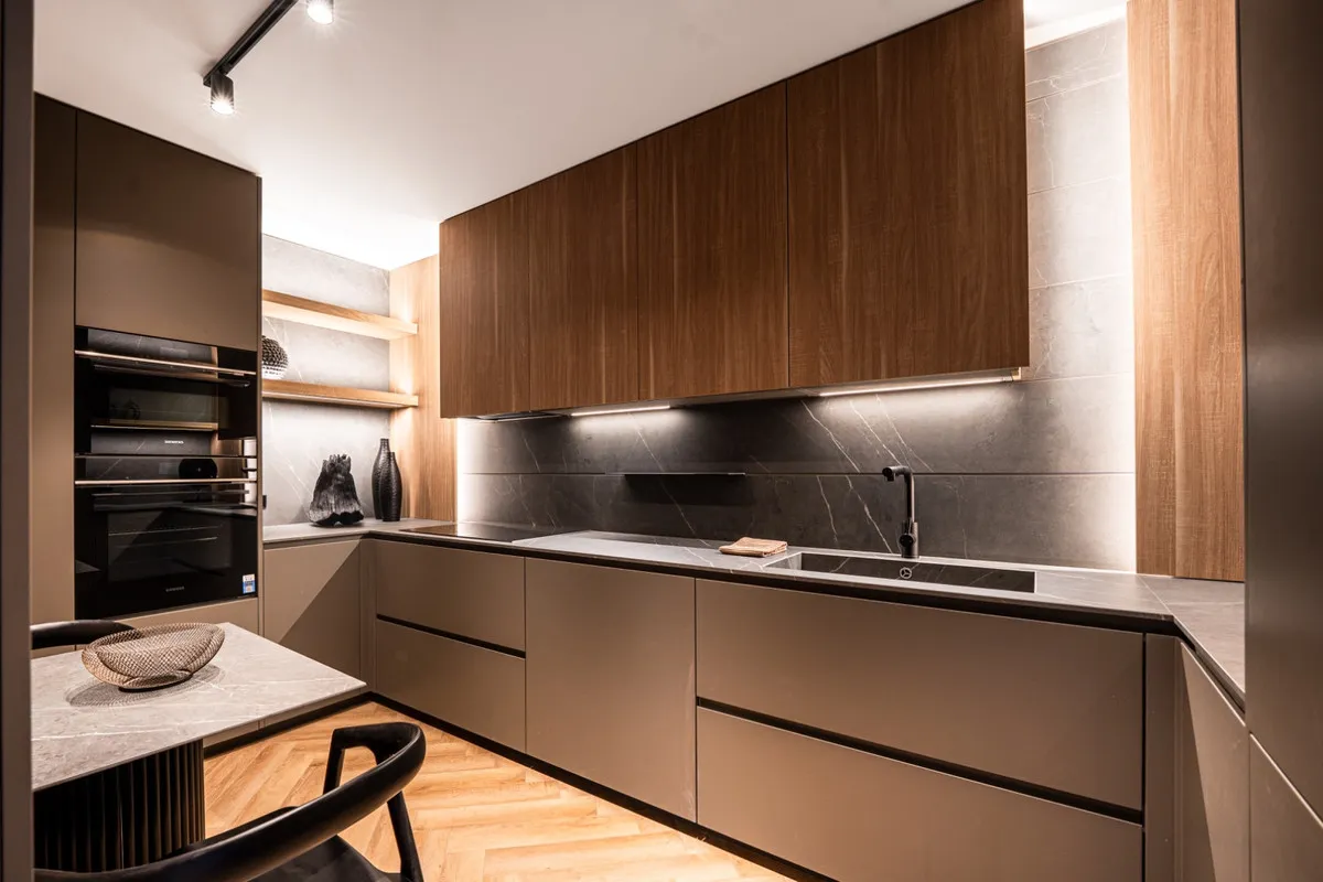 ef55672f-f86e-47ad-b655-299b6a69dab1