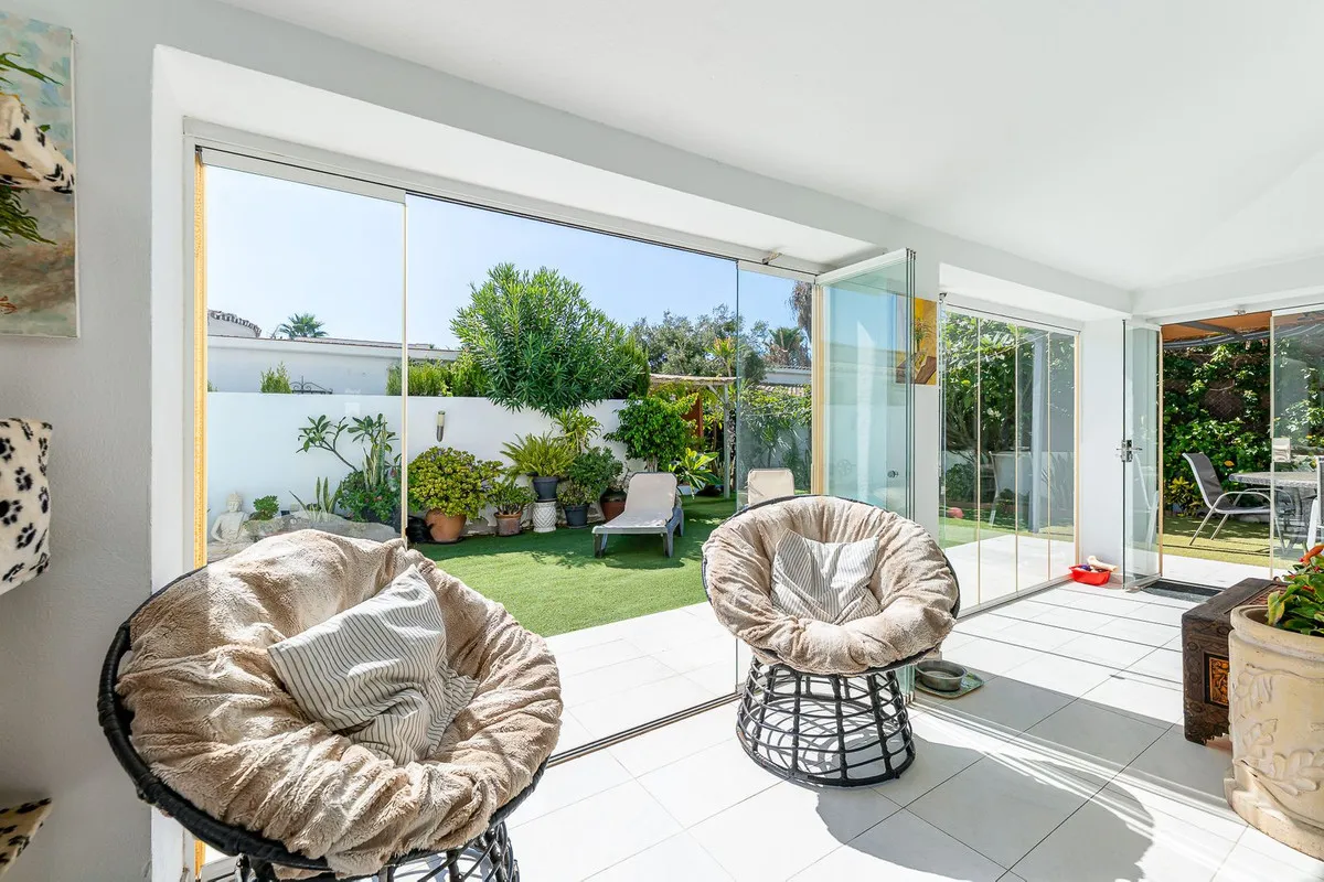 20df6ddf-85a9-4b15-94b2-da6c2bc74db6