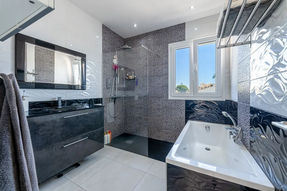 28bba73e-2ef5-4c58-9f49-a582f47ddf9e