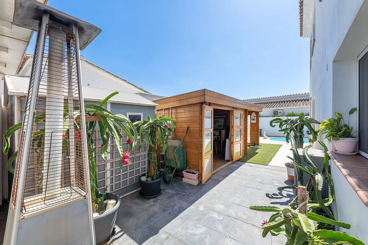 4580370a-a35c-4c87-ba98-d49919db072a