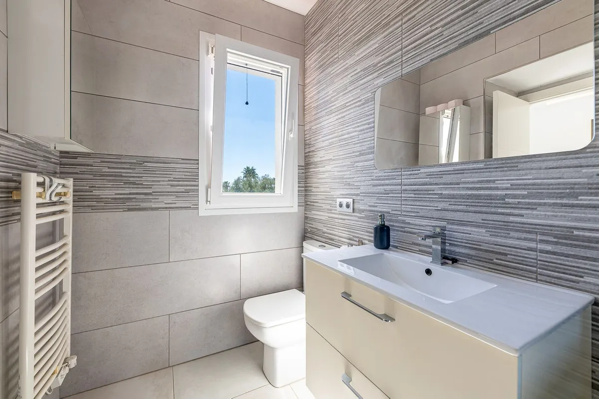 e0e5cbaf-be4a-4b9f-96ca-870fc95b1b16