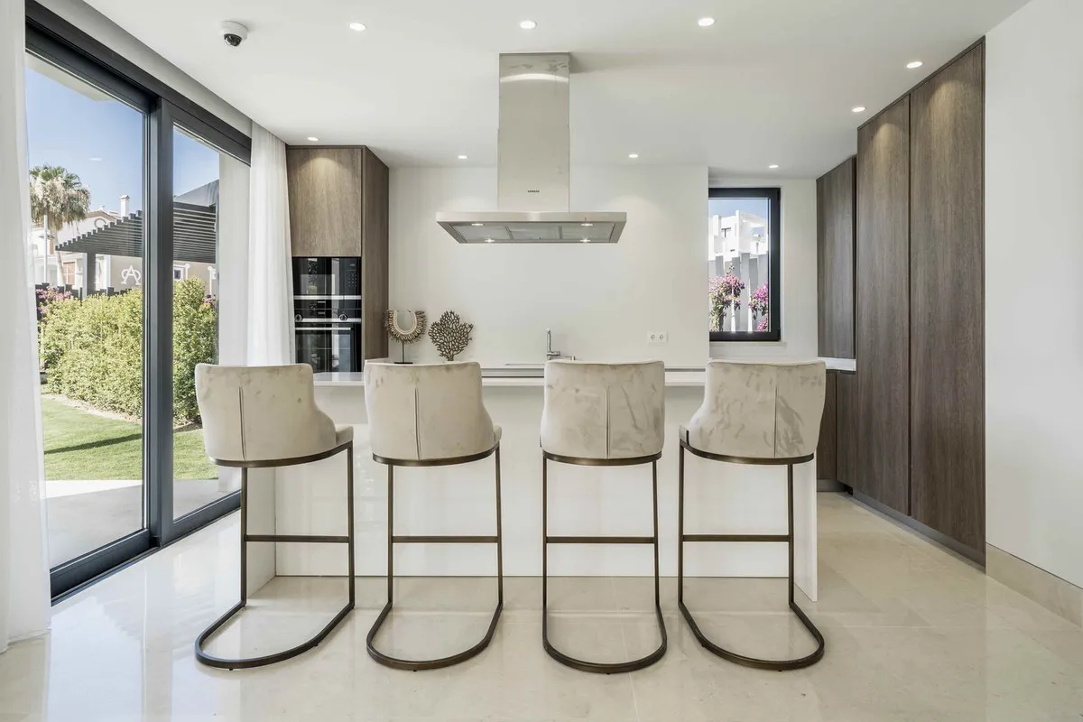 dfa7d1ac-8bae-4056-bf79-933d1aff5f7d