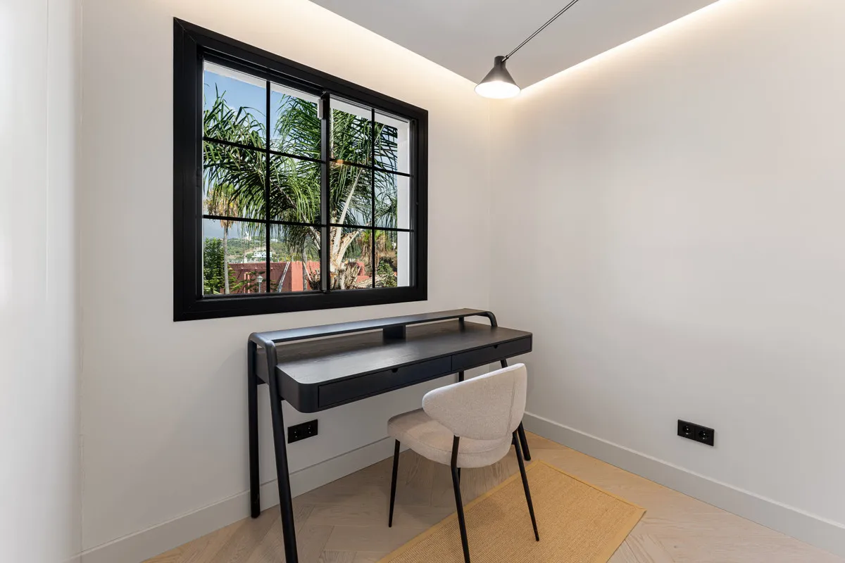 43d2d5cb-853e-43a2-b905-ba8853a4c25c