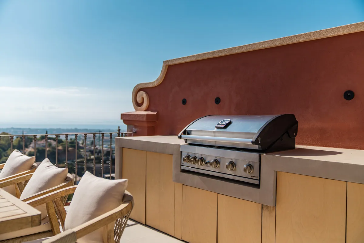 b6d8e387-0555-4fc2-b938-9aa51ea35f5d