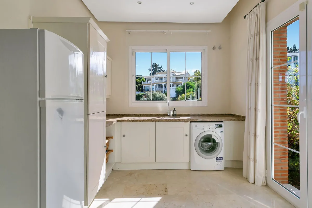 1022f812-e100-4a29-8f76-c91211c0456b