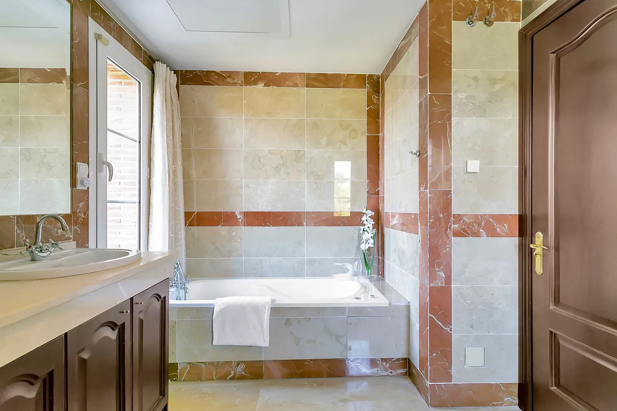 137b1999-2fe0-42d8-a3e5-d1d8cefb78fb