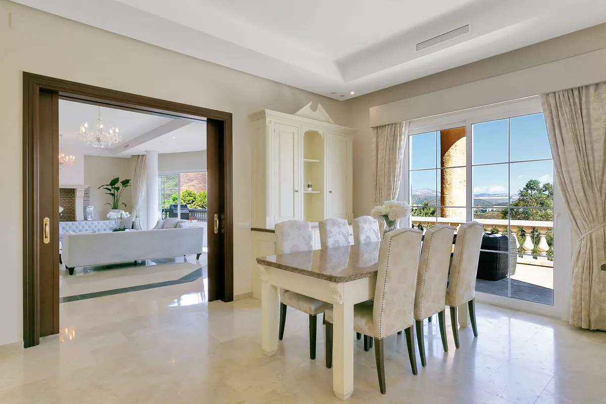 985576d8-290b-44de-b51b-e8b3b334d99e