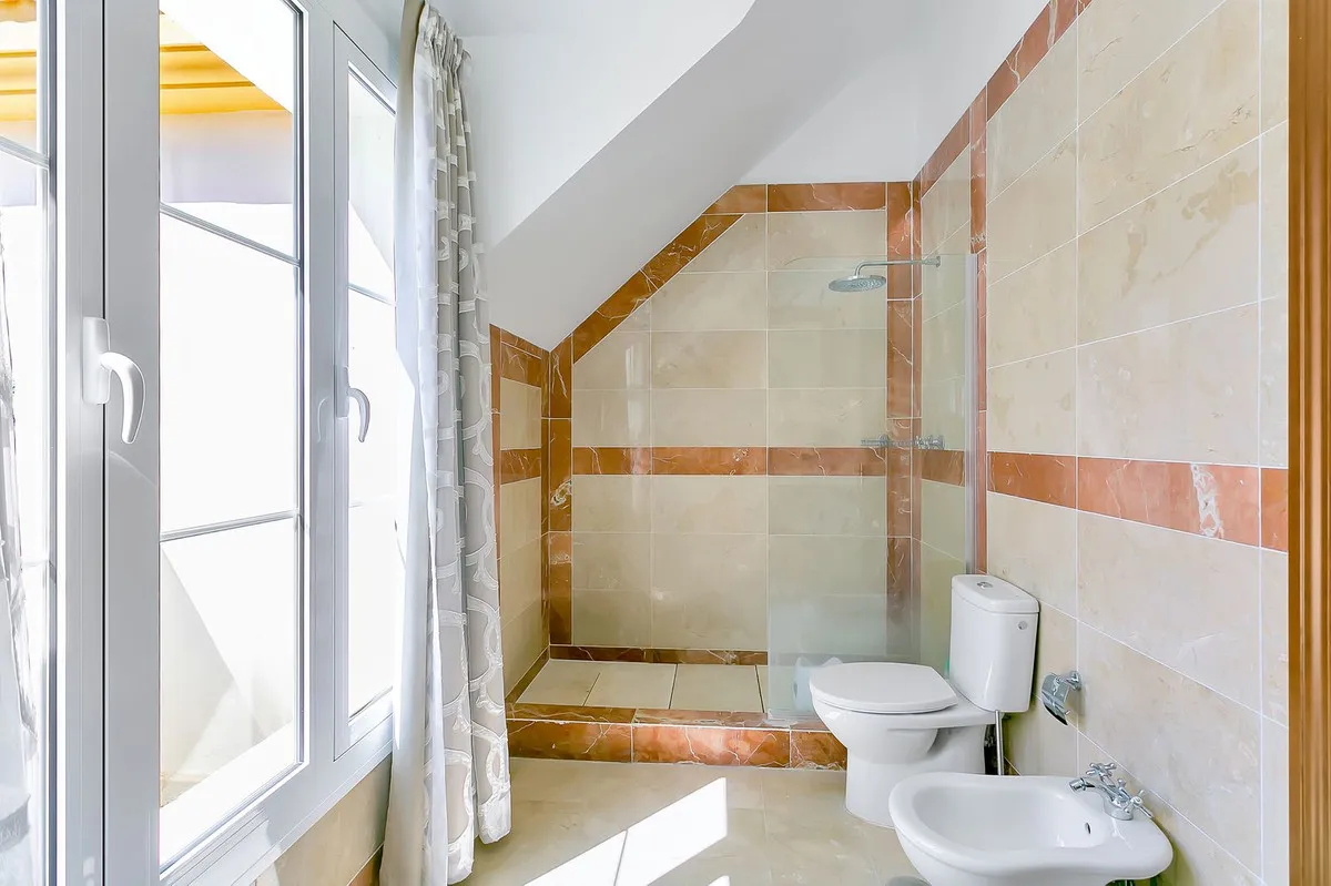 9eade91f-1af3-4b51-8a26-c0601894b474