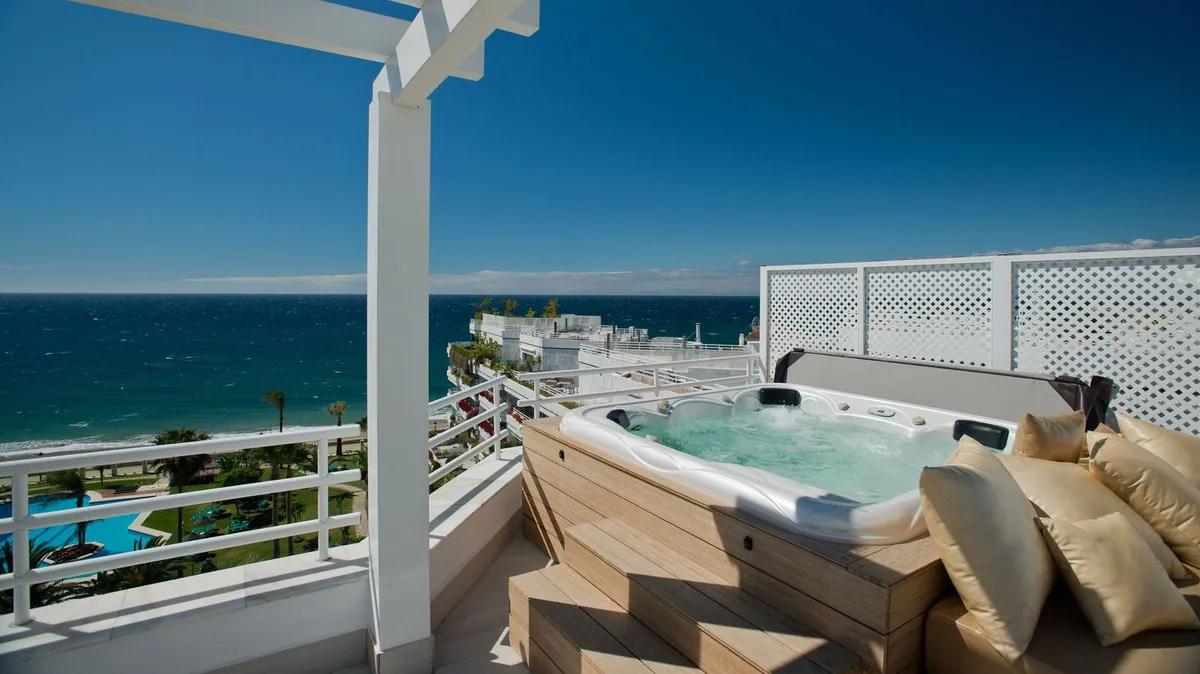 77937562-f1d6-40c0-a573-59bc05f8c42d