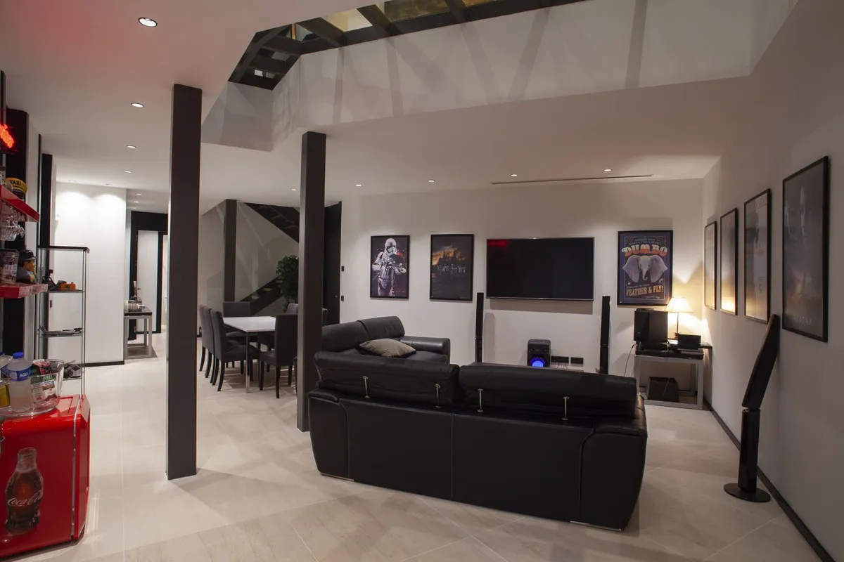 579085dc-af2f-43fb-bfbb-4c1ca4c41622