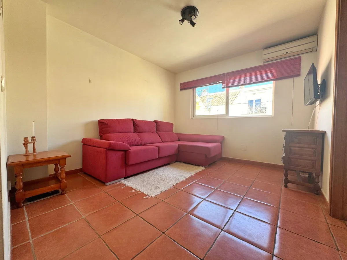 82a293d2-74f5-4609-b3a8-f6b37f34967d