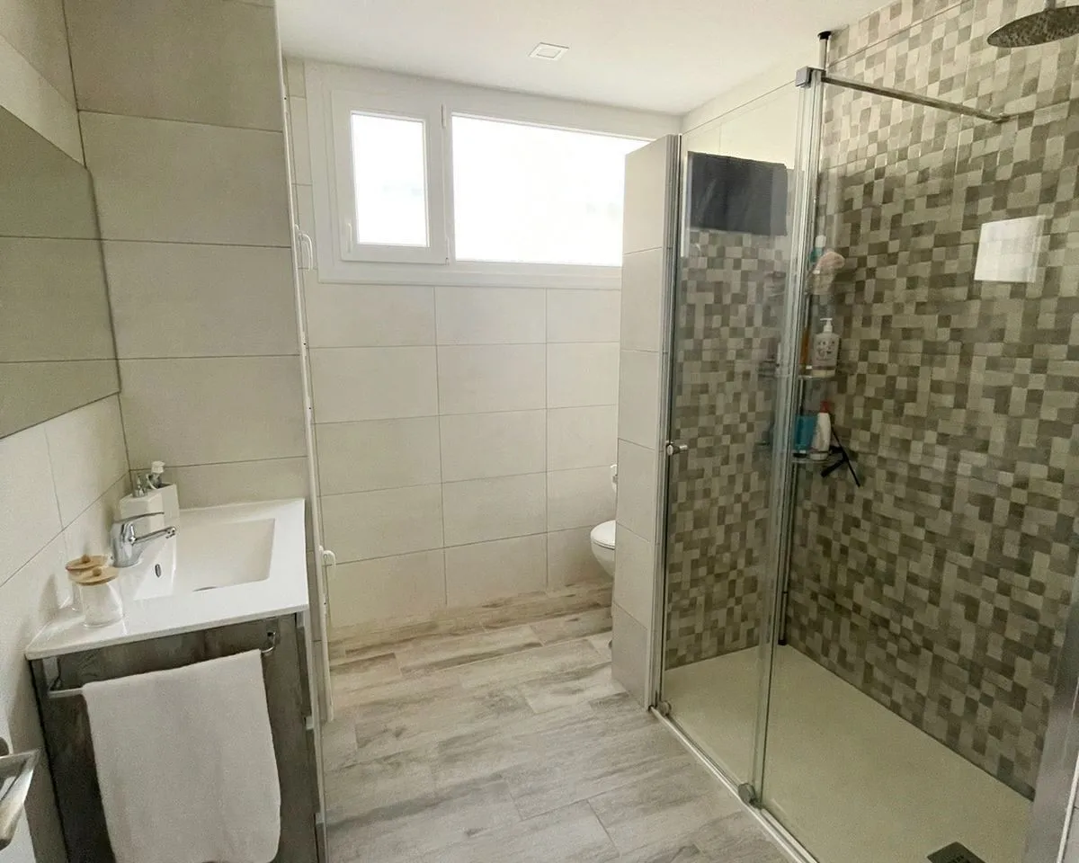 7d8e9d34-31d6-4594-a87d-a976a2df2b47