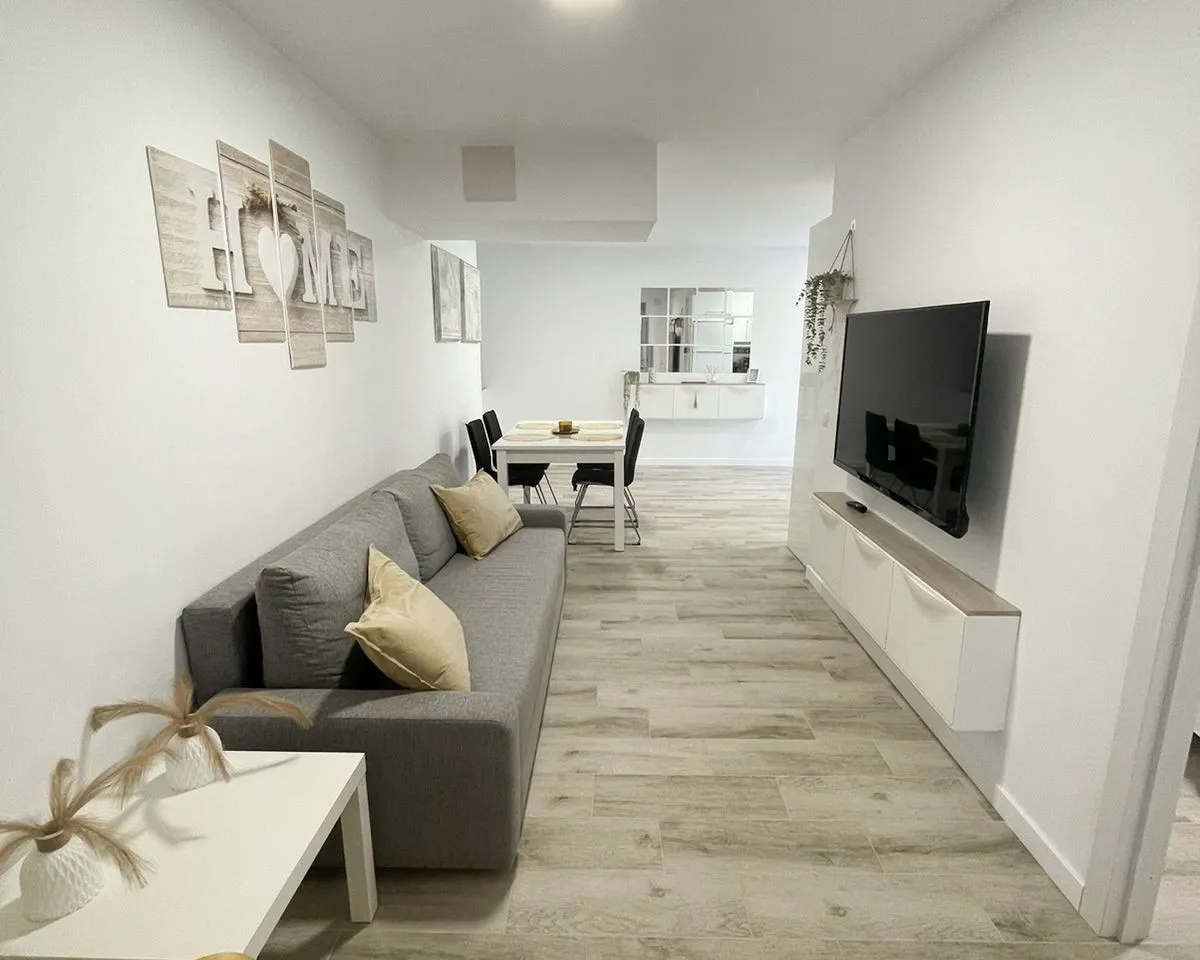 c6087ae9-9319-4b9d-b18f-c8ac8d2e1f3f