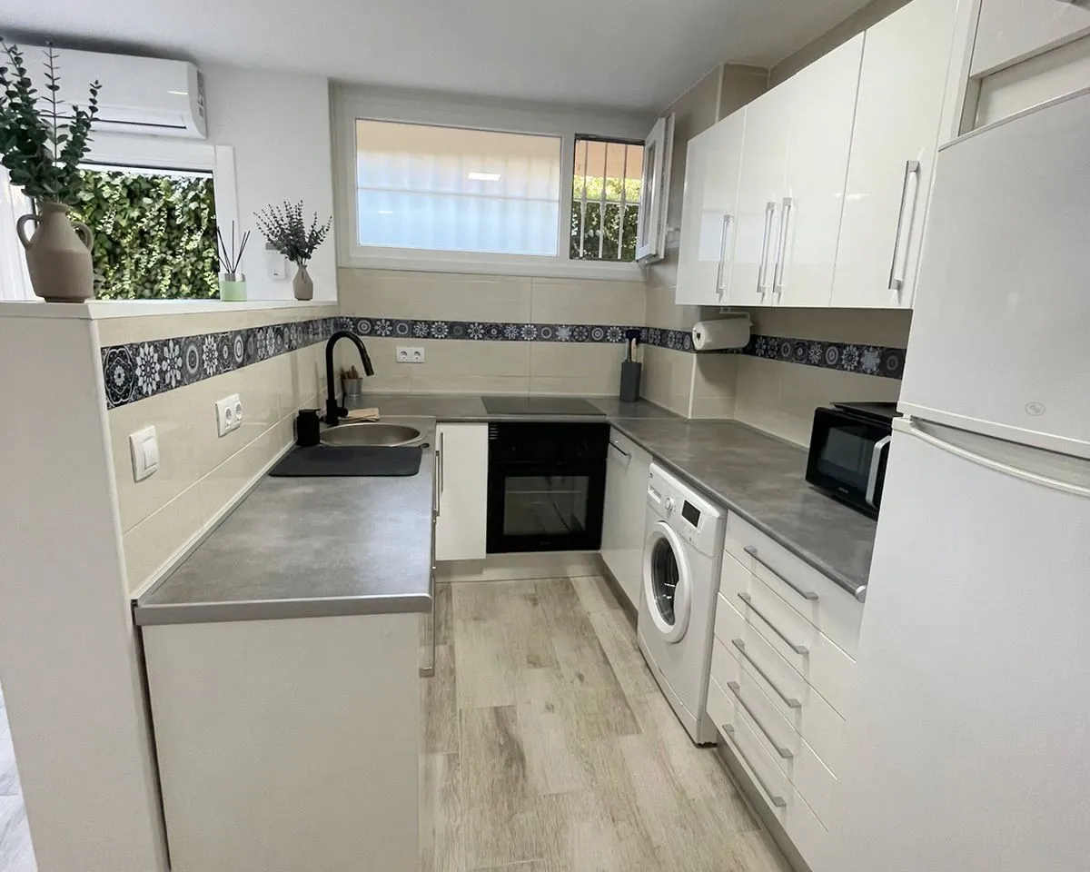 e2d03d54-64be-4e14-bc9a-3f57bc252eba