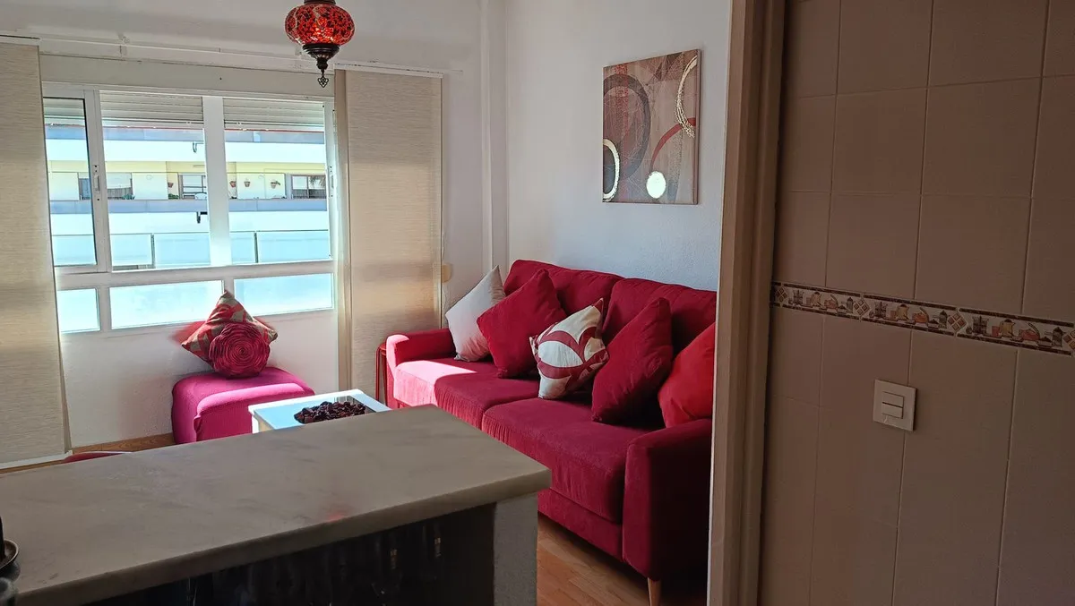 64d6a305-3bab-4e72-82a3-49c82d7dfe2a