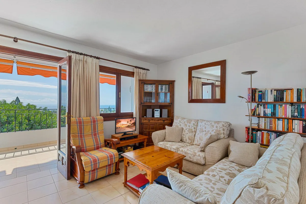 a5e5e9f4-0346-4691-8ced-4301d0f7a9bc