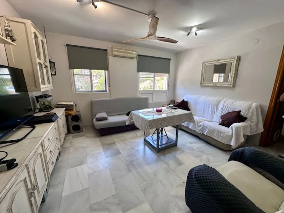 e3770f6b-e4b8-4c0c-91b7-9bba36434061