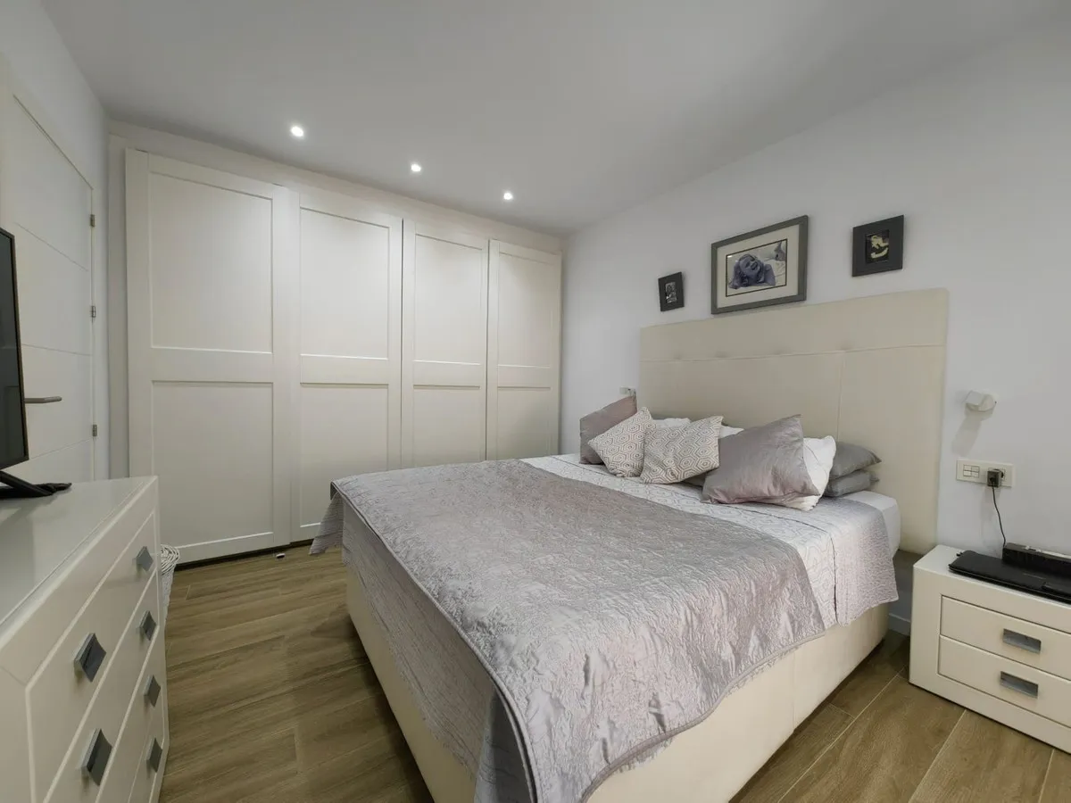 3ab3128f-28aa-40ef-8020-44469f695535