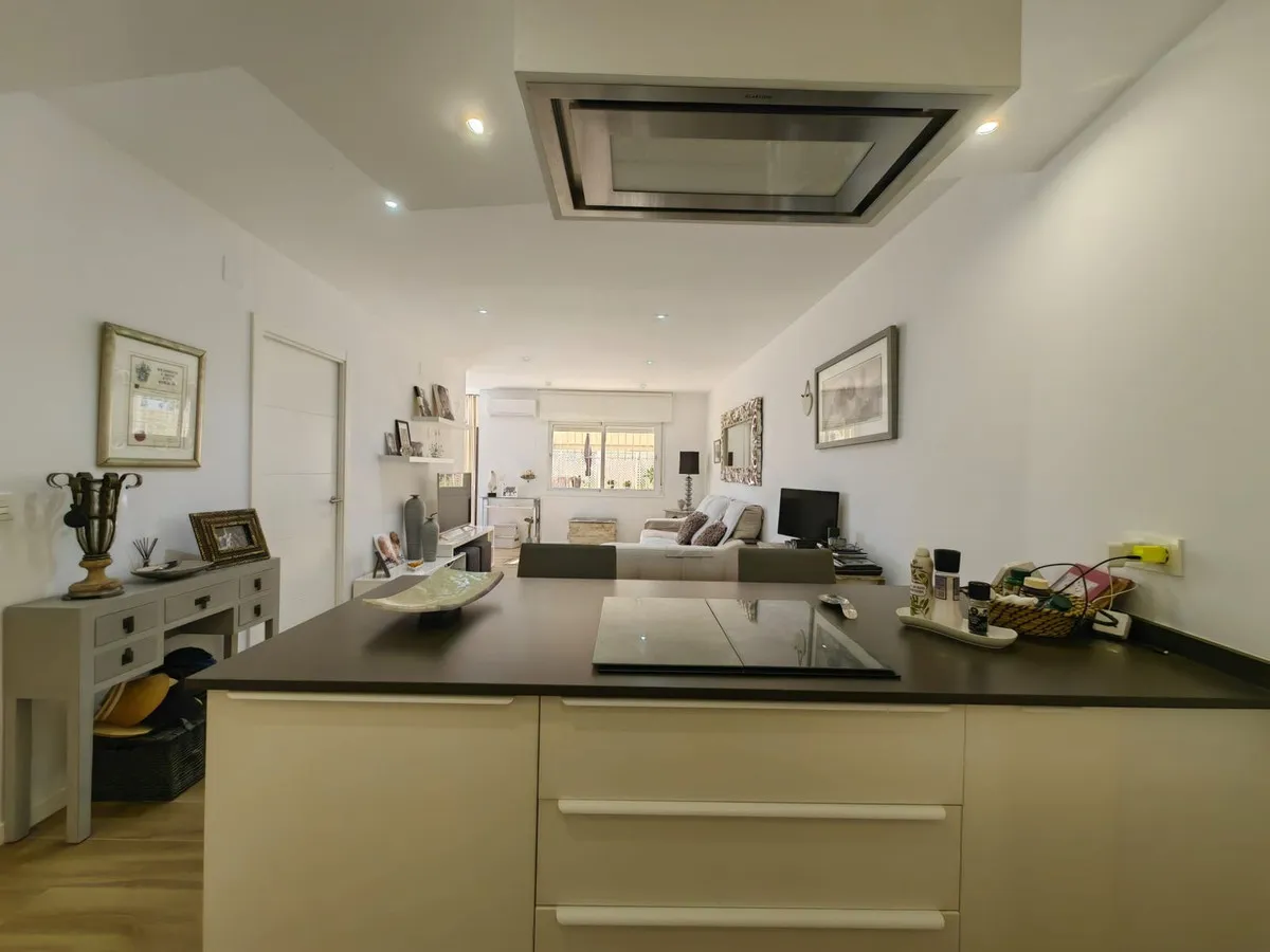 3b016120-2f24-49f0-af33-8556bcf8e071