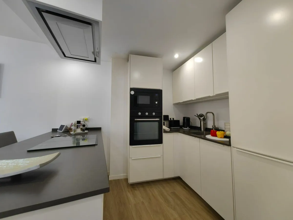 bd37f56c-20b5-4d35-8d65-fee878726505