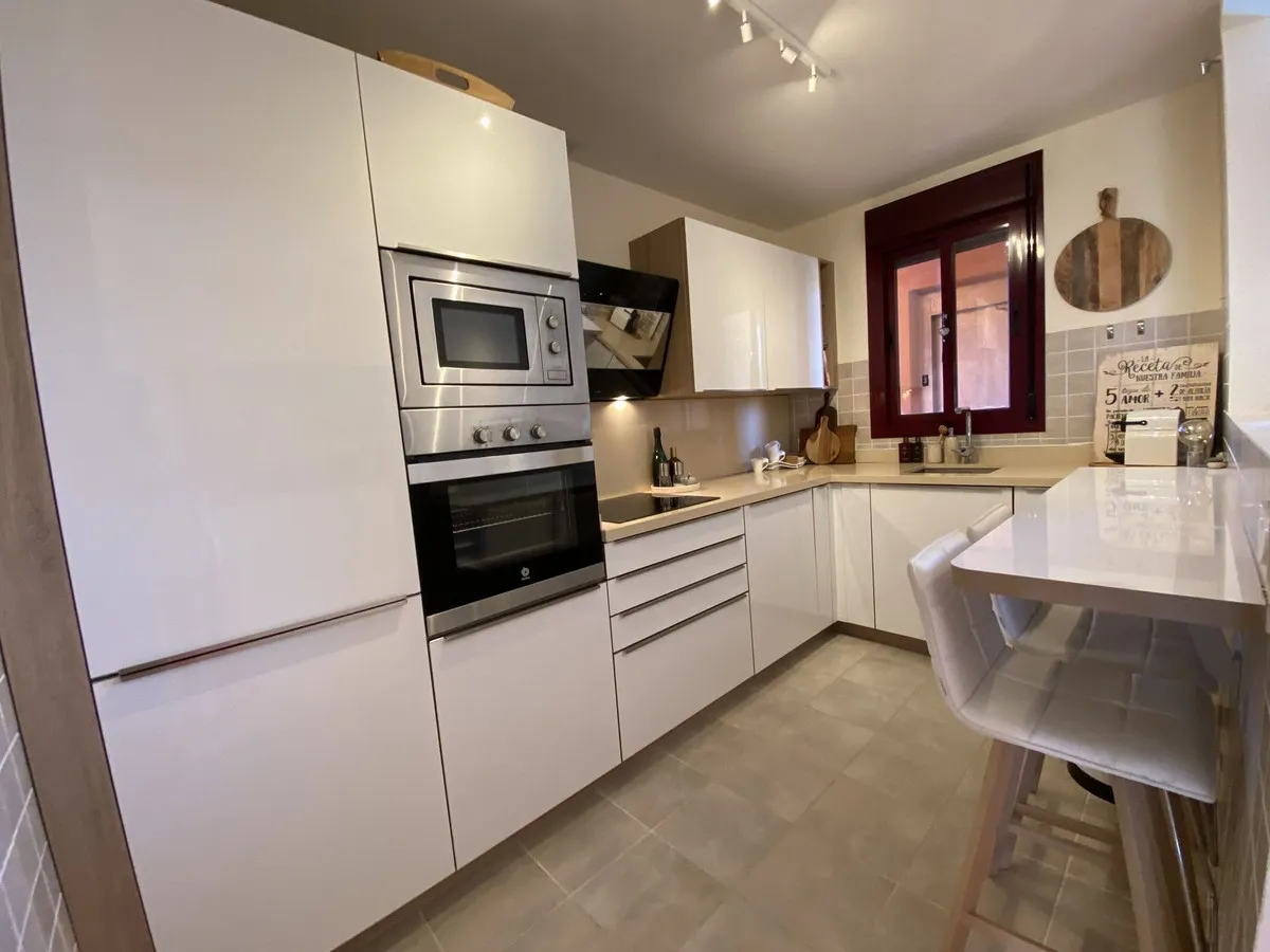 803595a2-a76e-4eeb-8cc6-df10ba627640