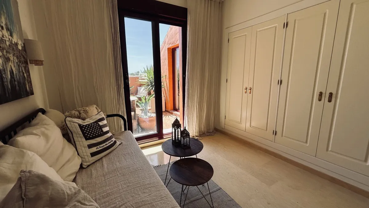 a17b7462-03d6-4f5f-9c56-4152a5fadab7