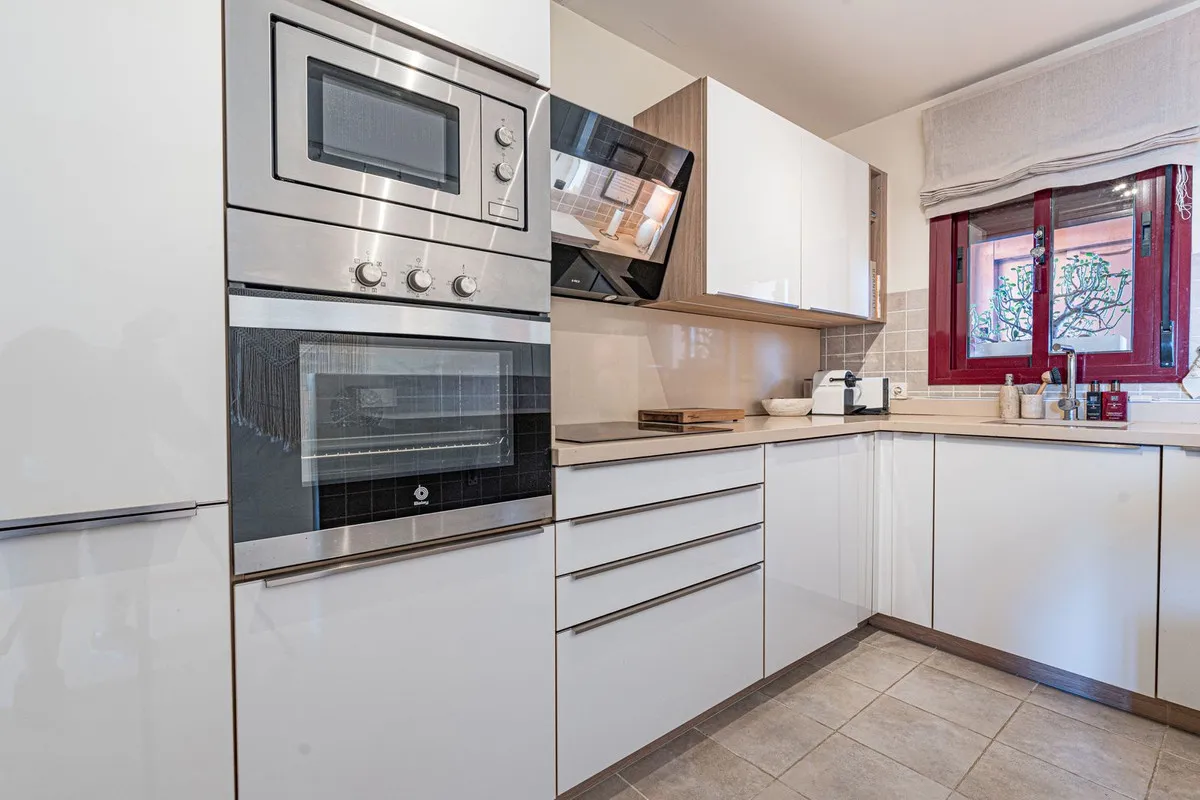 df9773fc-bdf9-4a8c-a7b8-71cb51e7d685