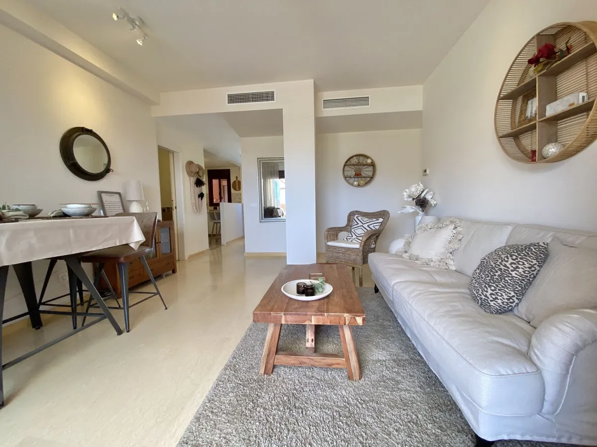 e7417d06-f1a5-45e1-8b02-73961aa4a1d3