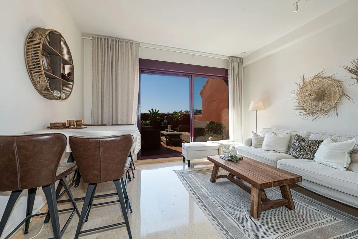 f570cd8a-62f0-4173-94a0-72df4fcbfb4a