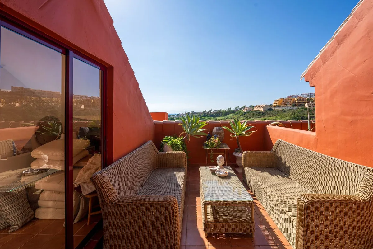 fefea1a9-de98-4f55-b89a-05d51d8812e9