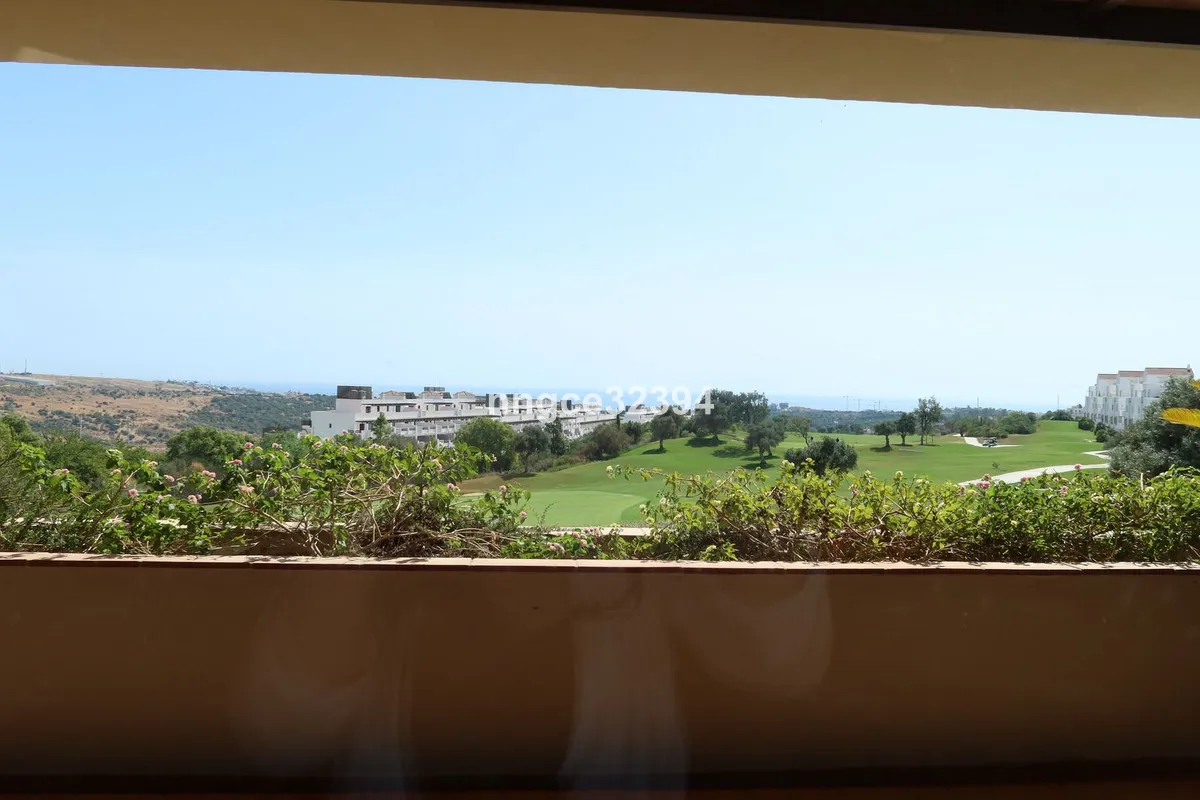 ce39ccd0-2067-4c12-8d57-bc155abc8e62