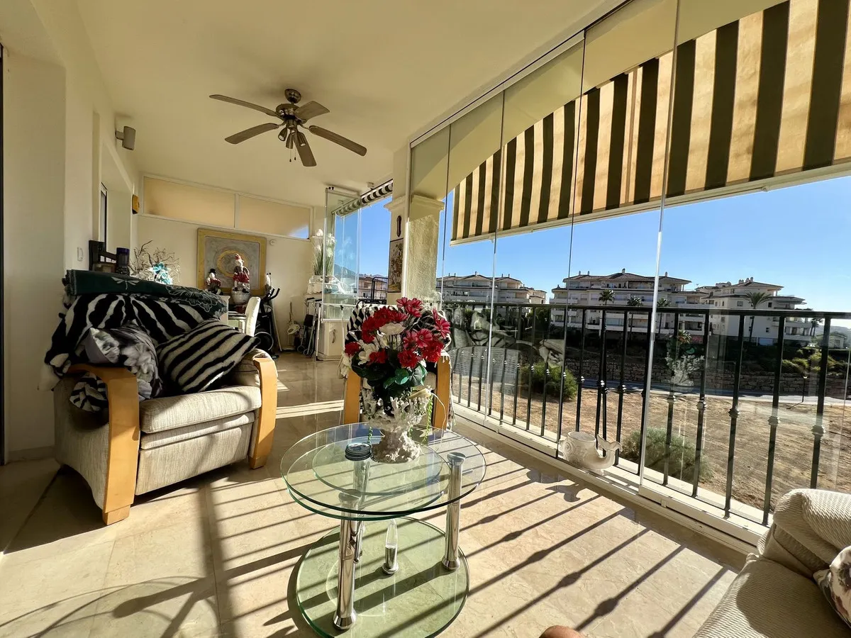 084c25f3-40e7-4233-a725-f924ee735912