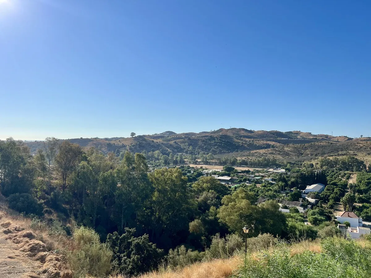 8415a6ee-532a-49a4-a2c9-da68e38407fb