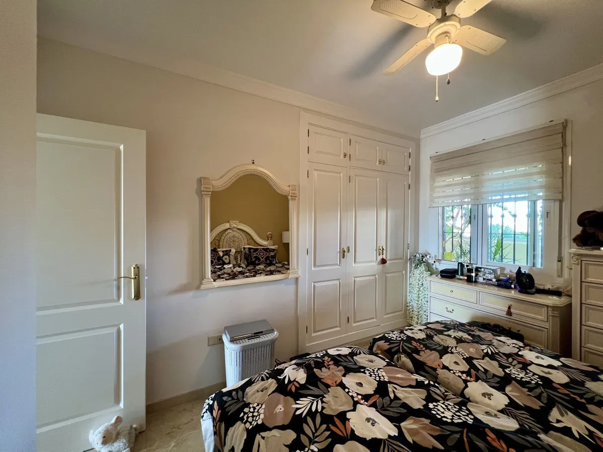 924ab16c-3e27-4728-b86e-8a3a0d47d9bd