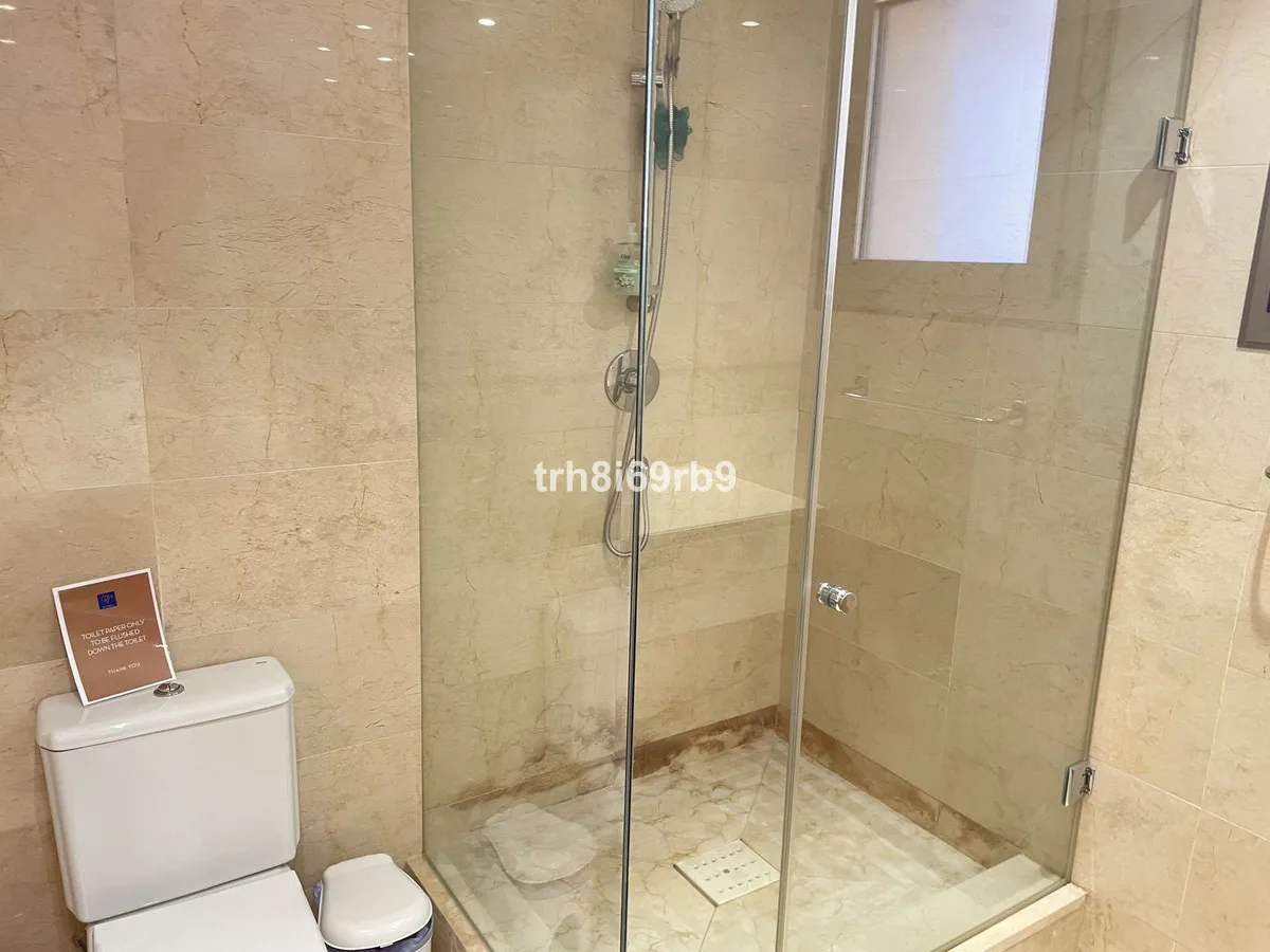 dc464bd9-bf32-4b4c-b368-a6359f87417a