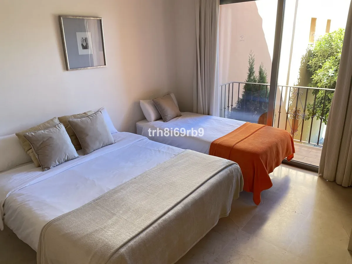 f6c98f1d-0504-4a66-a375-75d54b988d41