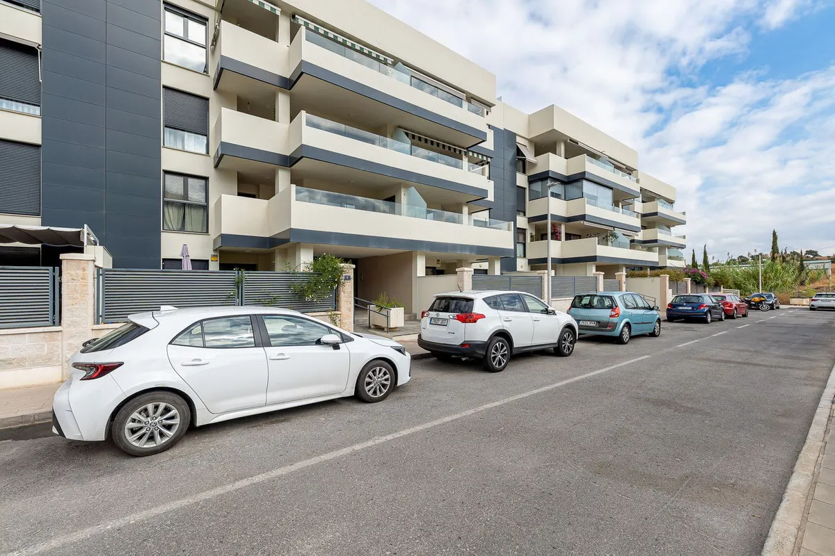 b4865506-1f82-4976-bf08-d2c15edec1be