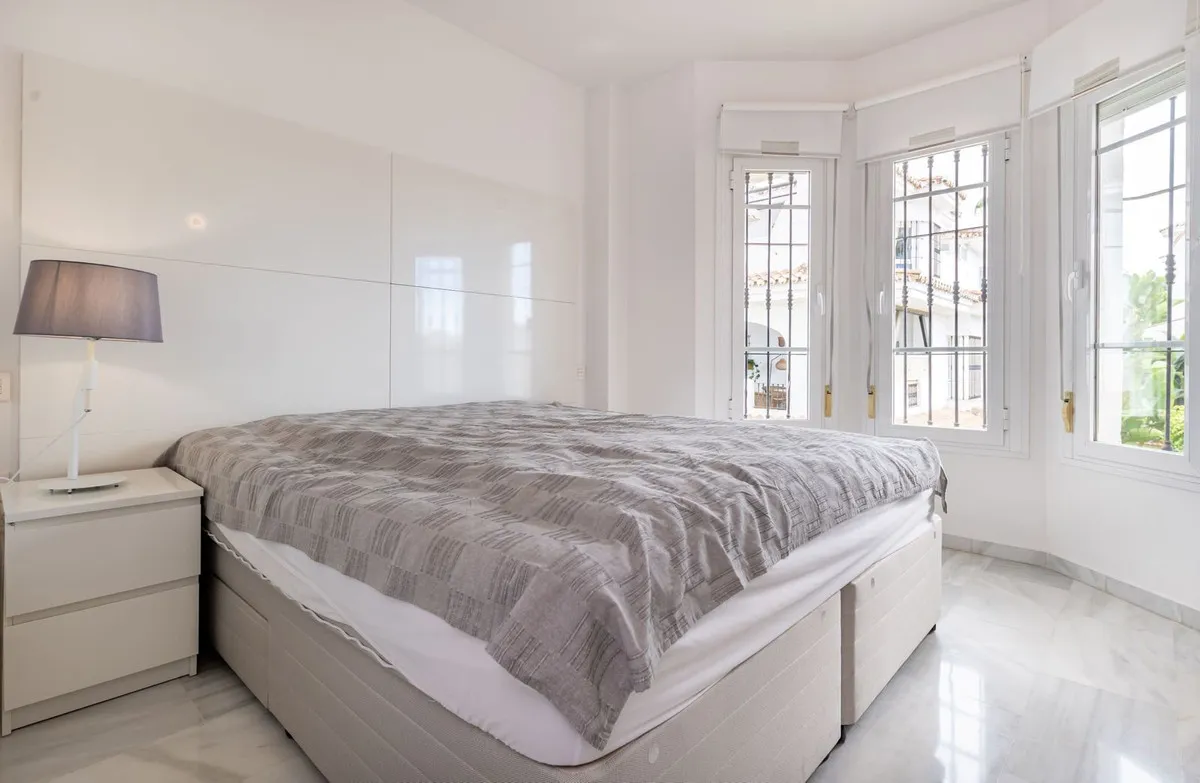 197f3691-0e5c-46c0-8248-e0550f193136