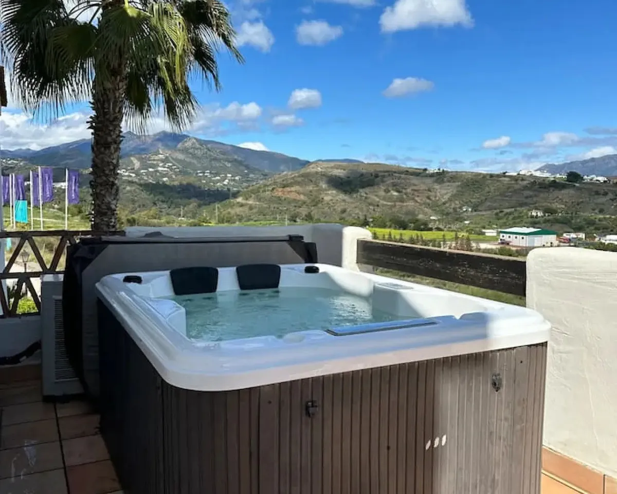 1f2579c9-2313-41fd-ab3b-c449adf44906