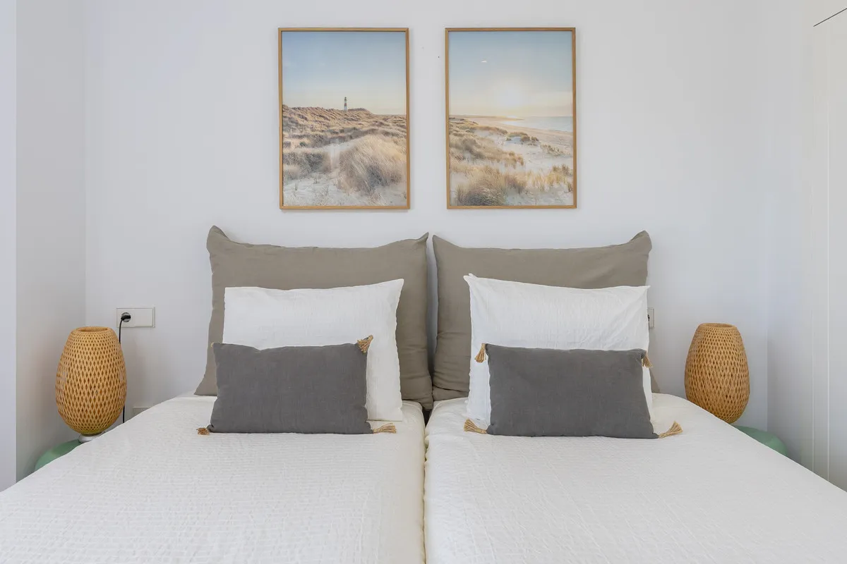 774a040a-c319-43e5-9885-acdfe42241b2